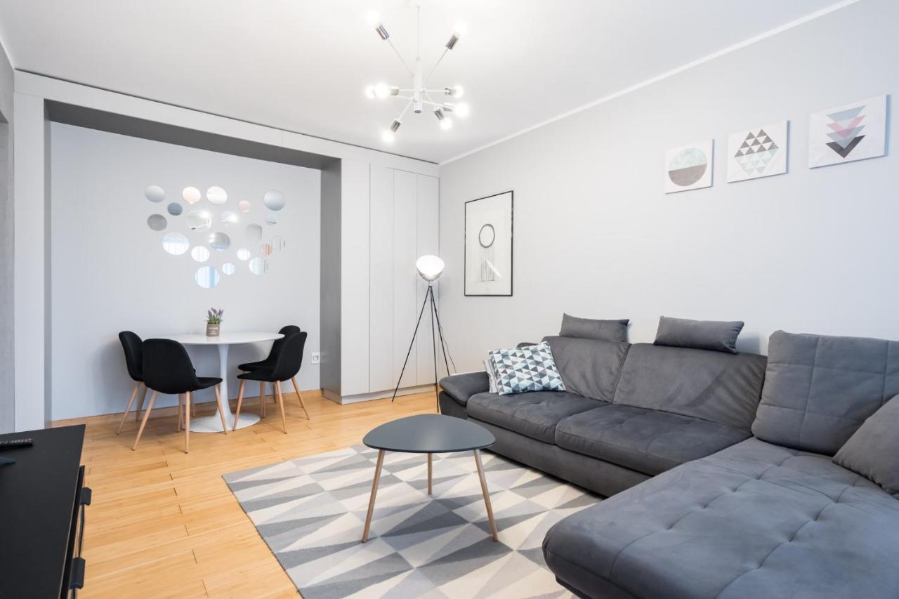 Happy Bubble I Timpuri Noi 1Br Apt 4 Ppl Bucarest Extérieur photo