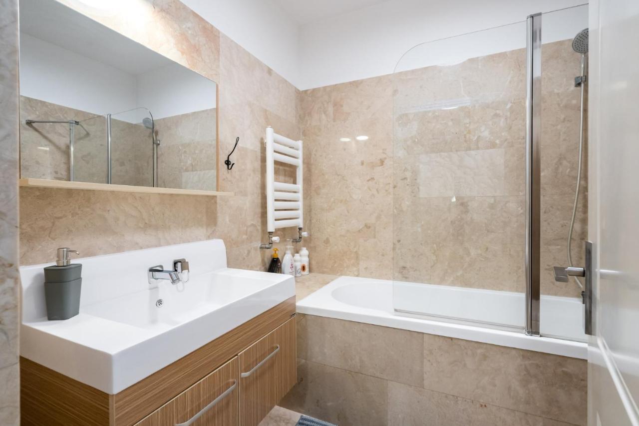 Happy Bubble I Timpuri Noi 1Br Apt 4 Ppl Bucarest Extérieur photo